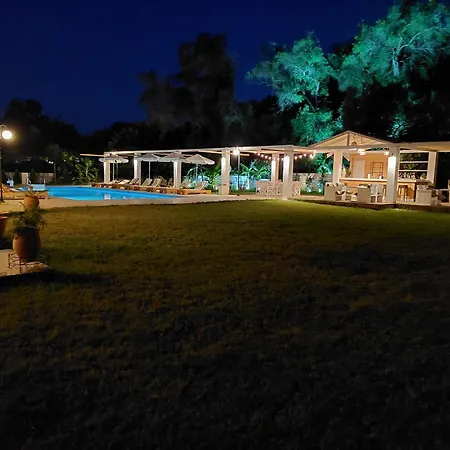 Amelia's Garden I Aparthotel